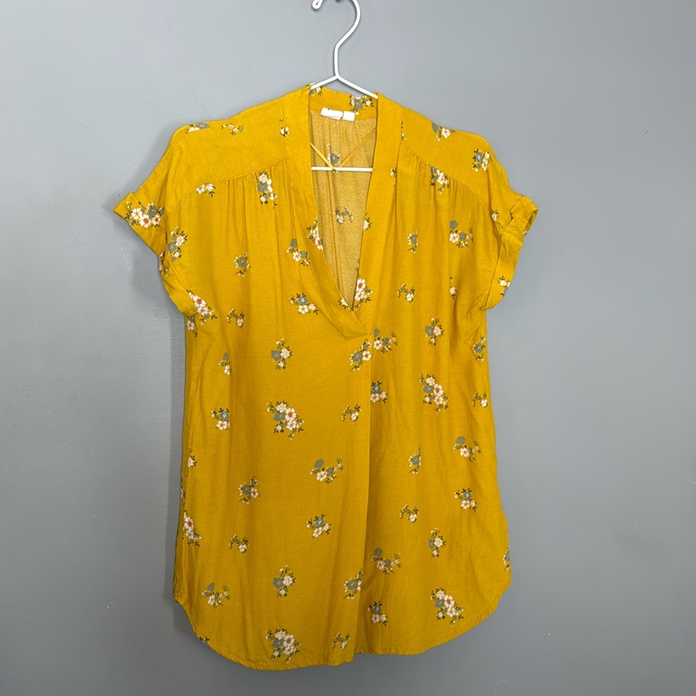 Gap Shirt